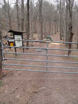 trail head to the sleepy hollow trail - mountain house road