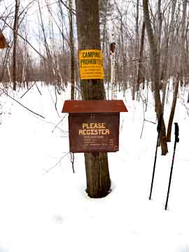 trail to camel's hump mountain in the catskill mountains