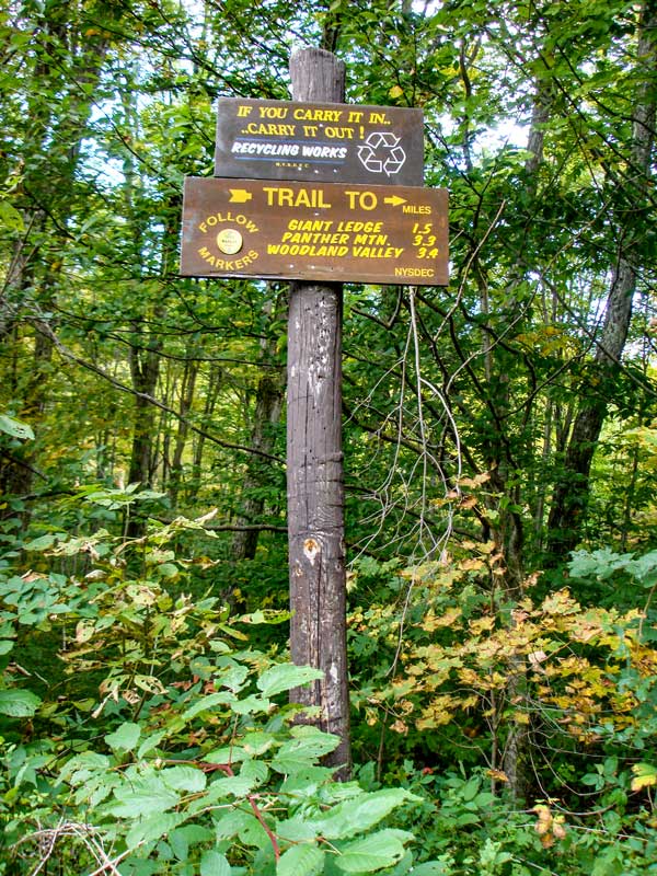 Giant Ledge trailhead