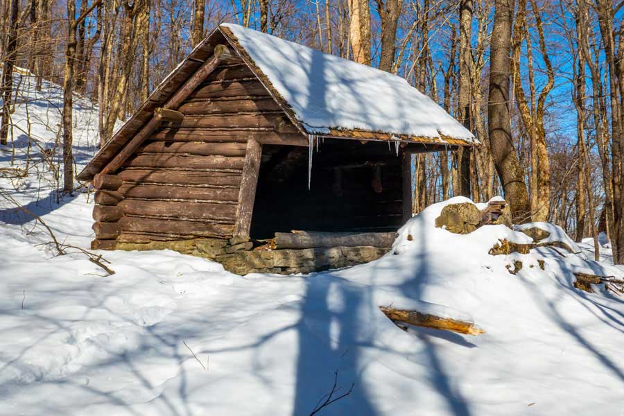 Hirschland Leanto that is close to the summit of Belleayre Mountain