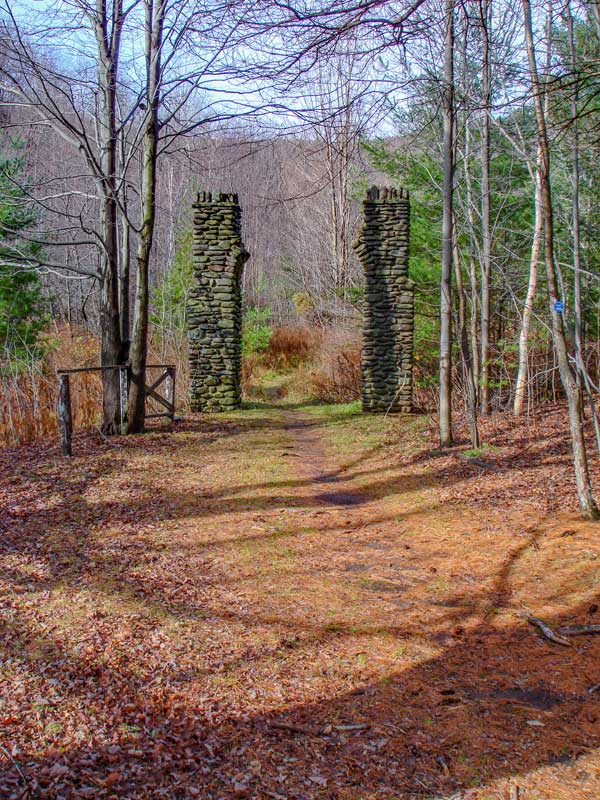 stone pillars at beginning of Becker Hollow Trailil