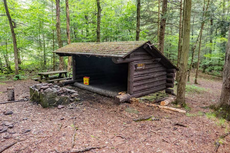 Kelly Hollow Lean-to on the Kelly Hollow Loop Trail
