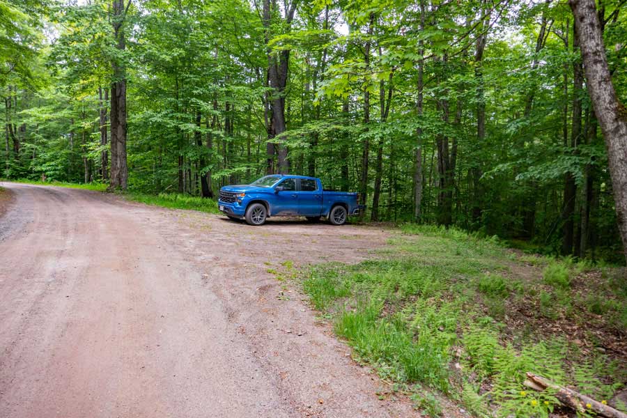 Wild Meadow Road Parking Area on NYS land for the Neversink-HardenburghTrail