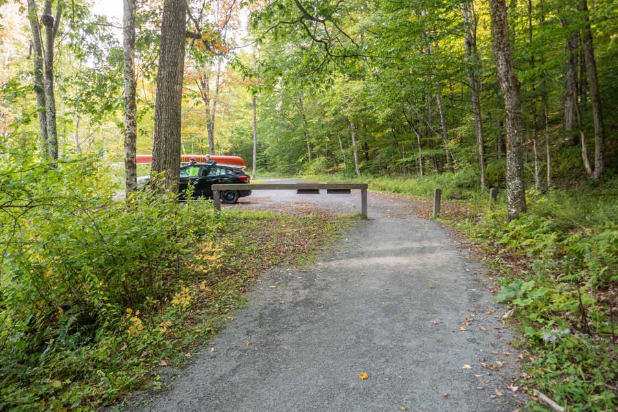 NorthWestern Trailhead and parking area for the Little Pond Loop