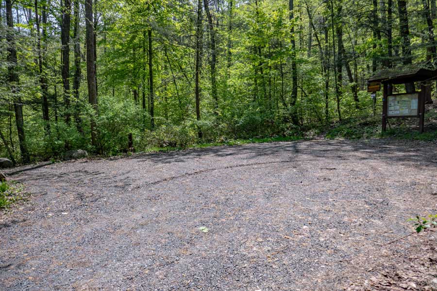 Parking lot for Romer Mountain Trailhead Parking