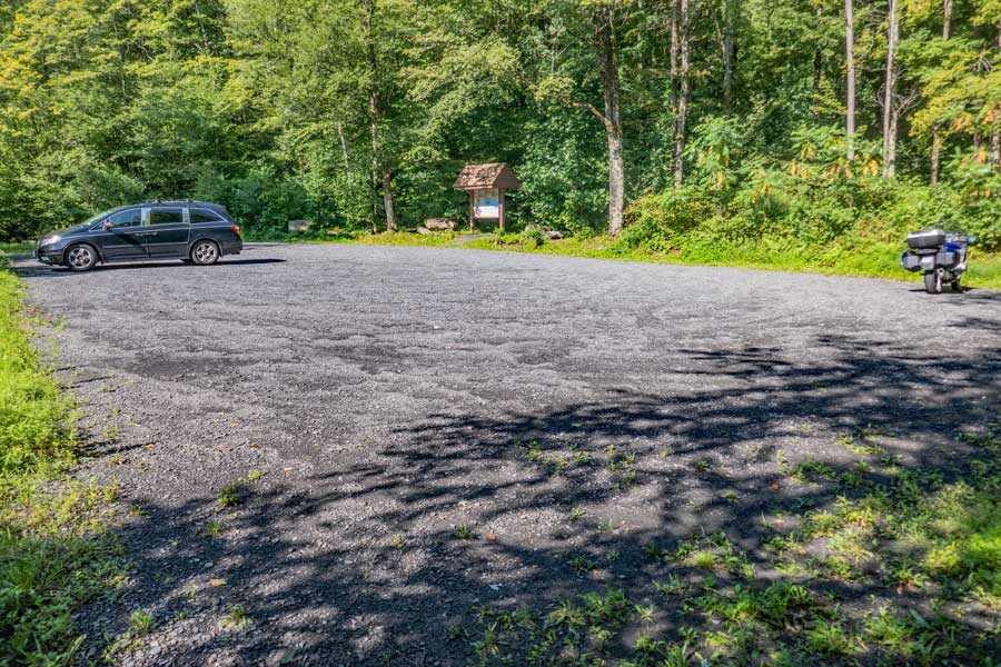 Kanape Parking Area for the Ashokan High Point Trail
