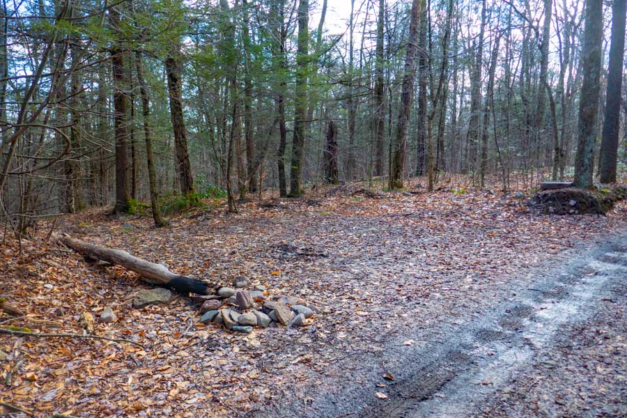 parking area near Bangle Hill Trail