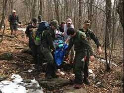 hiker broke his leg while hiking to Windham High Peak on march 30, 2019